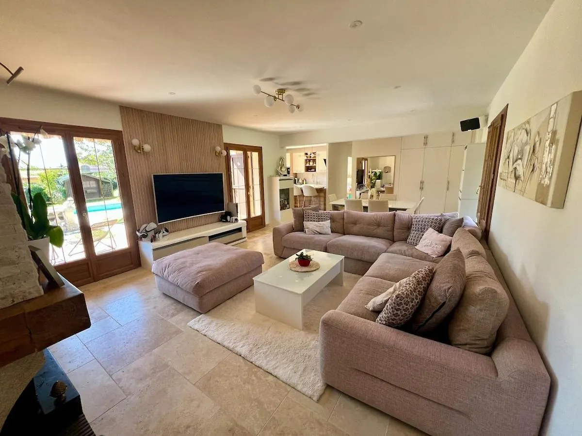 Charming Provencal Villa With Pool And Garden Mougins